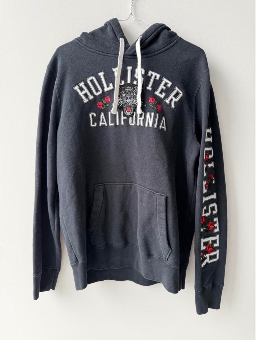 Hollister California dark gray pullover hoodie